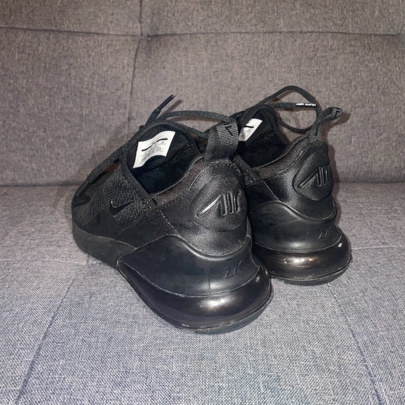 Nike Women’s Air Max 270 Black Shoes - Picture 3 of 7